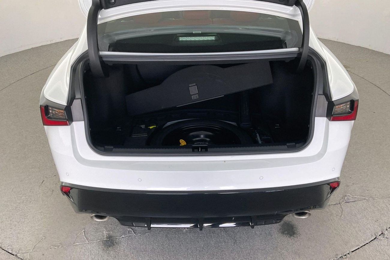 لكزس IS 350 F Sport Platinum | Carnival Sale • UP TO AED 20,000 OFF | شامل الضمان | 0 ﺪﻔﻋﺓ ﺃﻮﻟﻯ