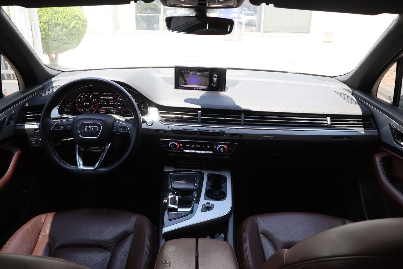 أودي Q7 45 TFSI quattro 3.0L