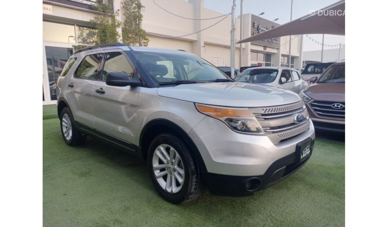 Ford Explorer Gulf model 2014, cruise control, sensor wheels, in excellent condition, you do not need any expenses