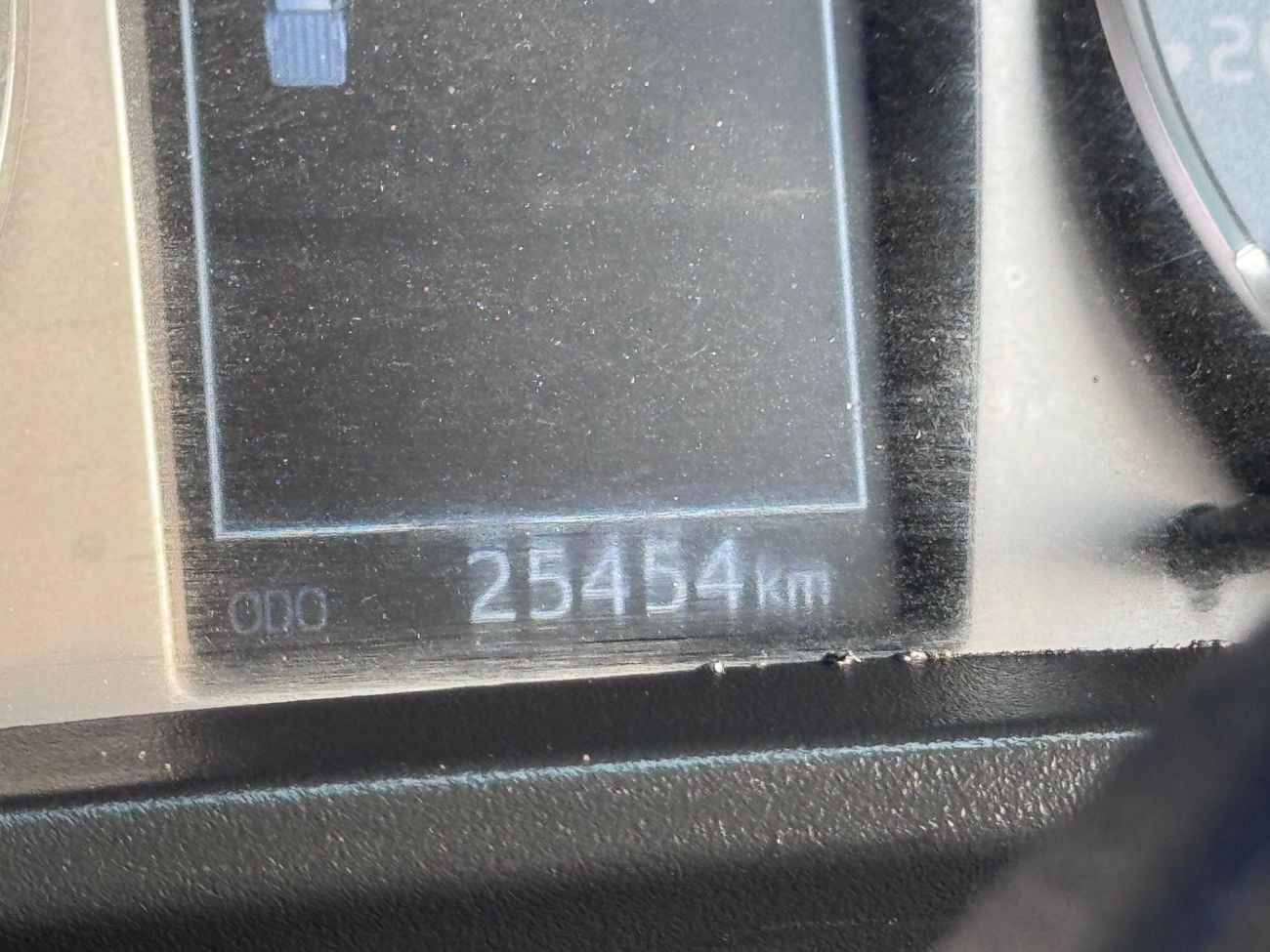 Toyota Hilux GR SPORT DIESEL 2.8 LITER ,RIGHT HAND DRIVE ,GROWN COLOR ,2022 MODEL