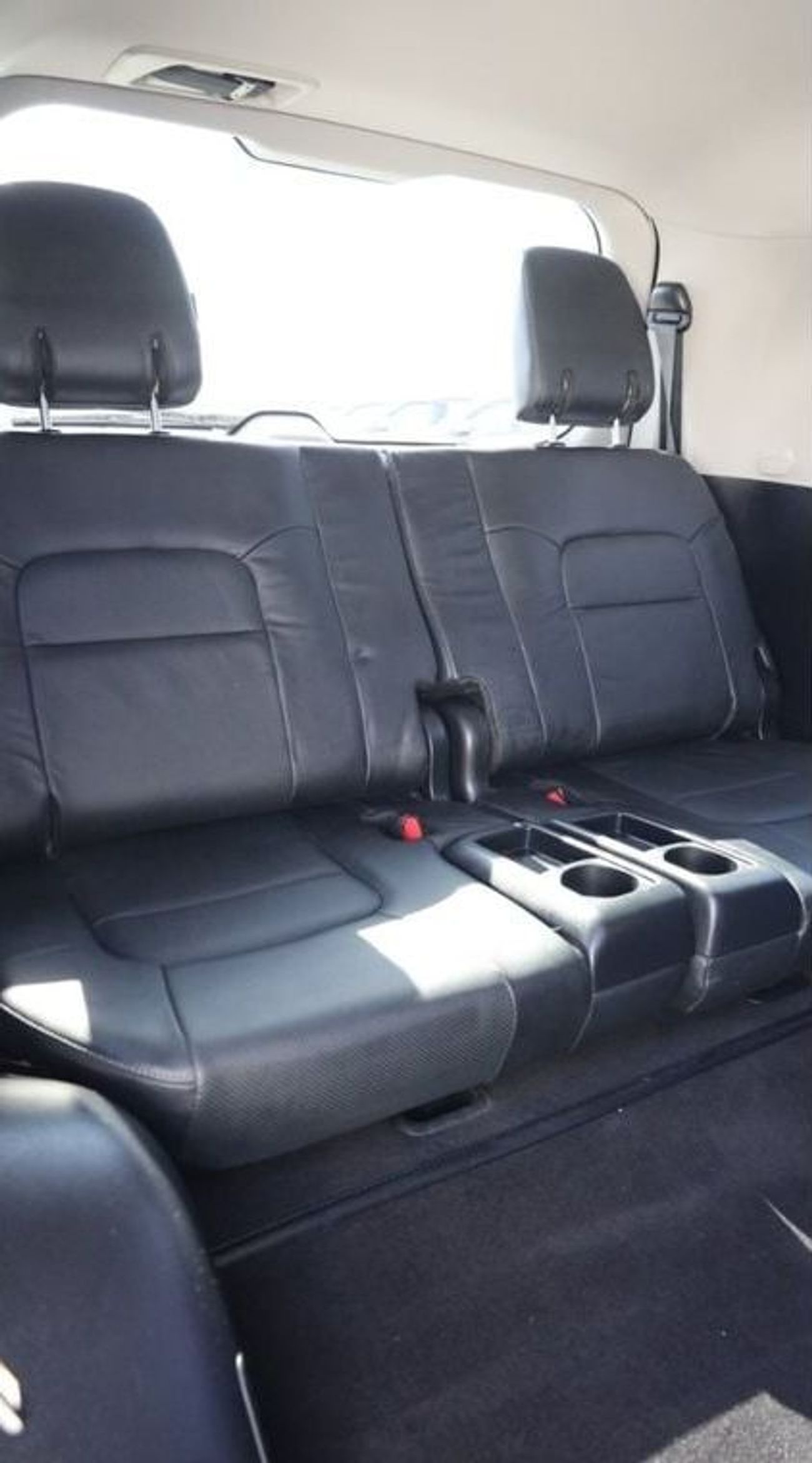 تويوتا لاند كروزر Sahara 2020 RHD Diesel V8 Full Option Top Of The Range