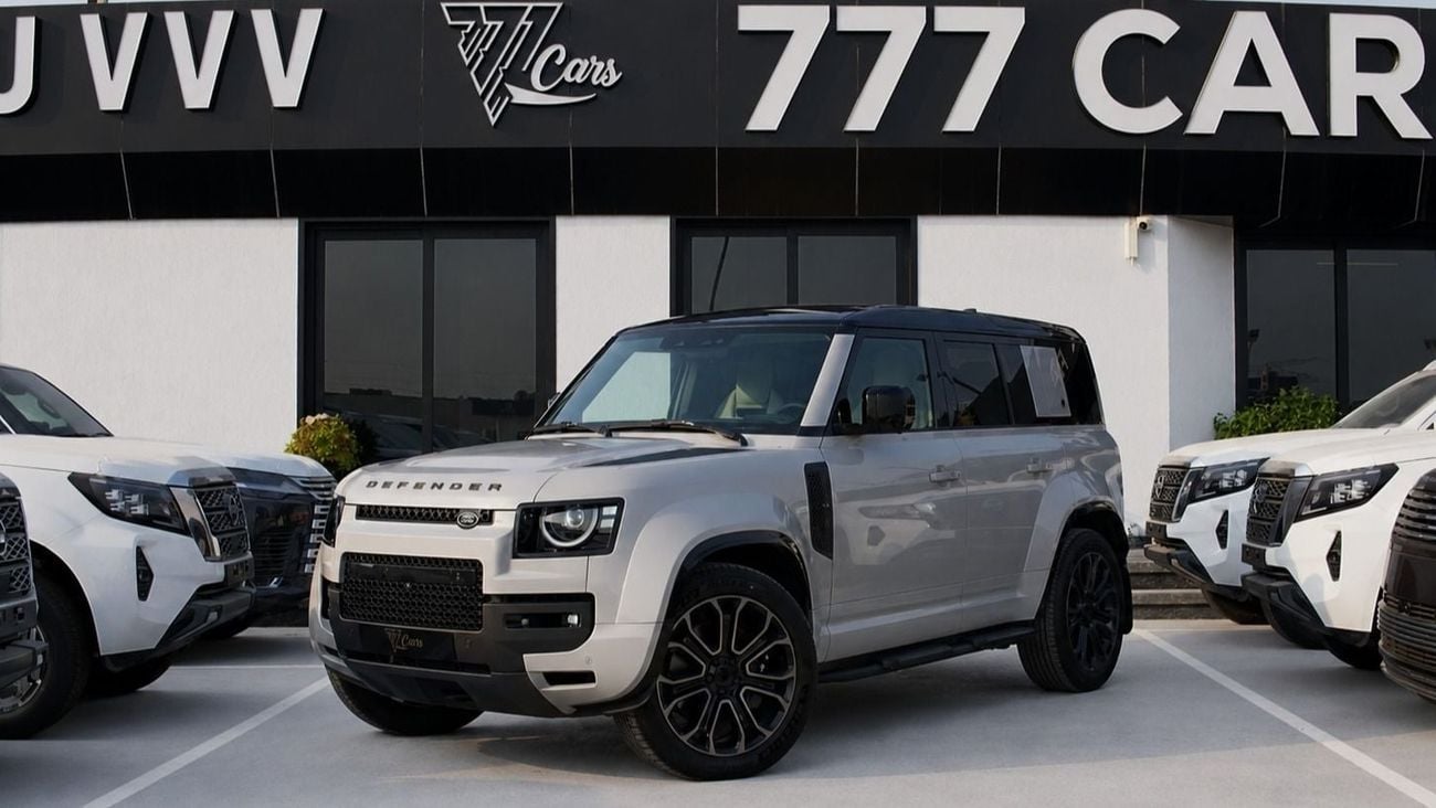 Land Rover Defender 110 OCTA  P635 | Borasco Grey | Light Cloud/Lunar | 635 HP