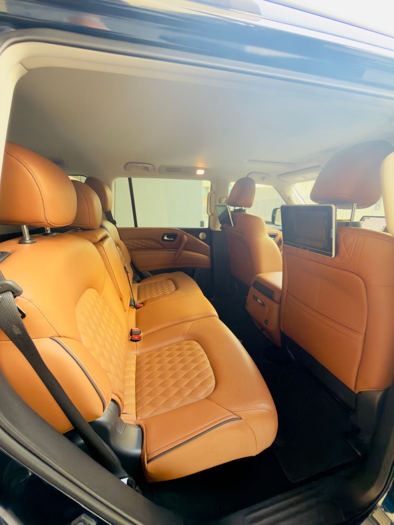 Infiniti QX80