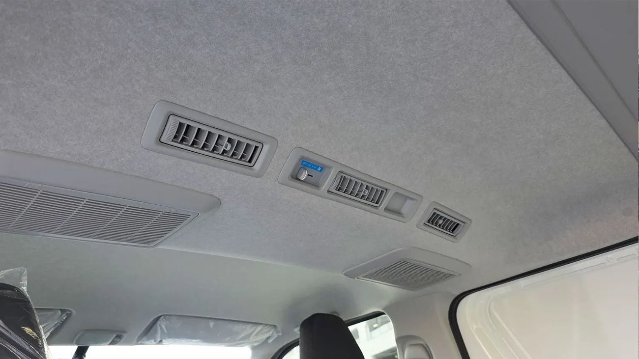 Toyota Hiace Toyota/HIACE D/ 2.5L PNL VAN AC STD RF MT