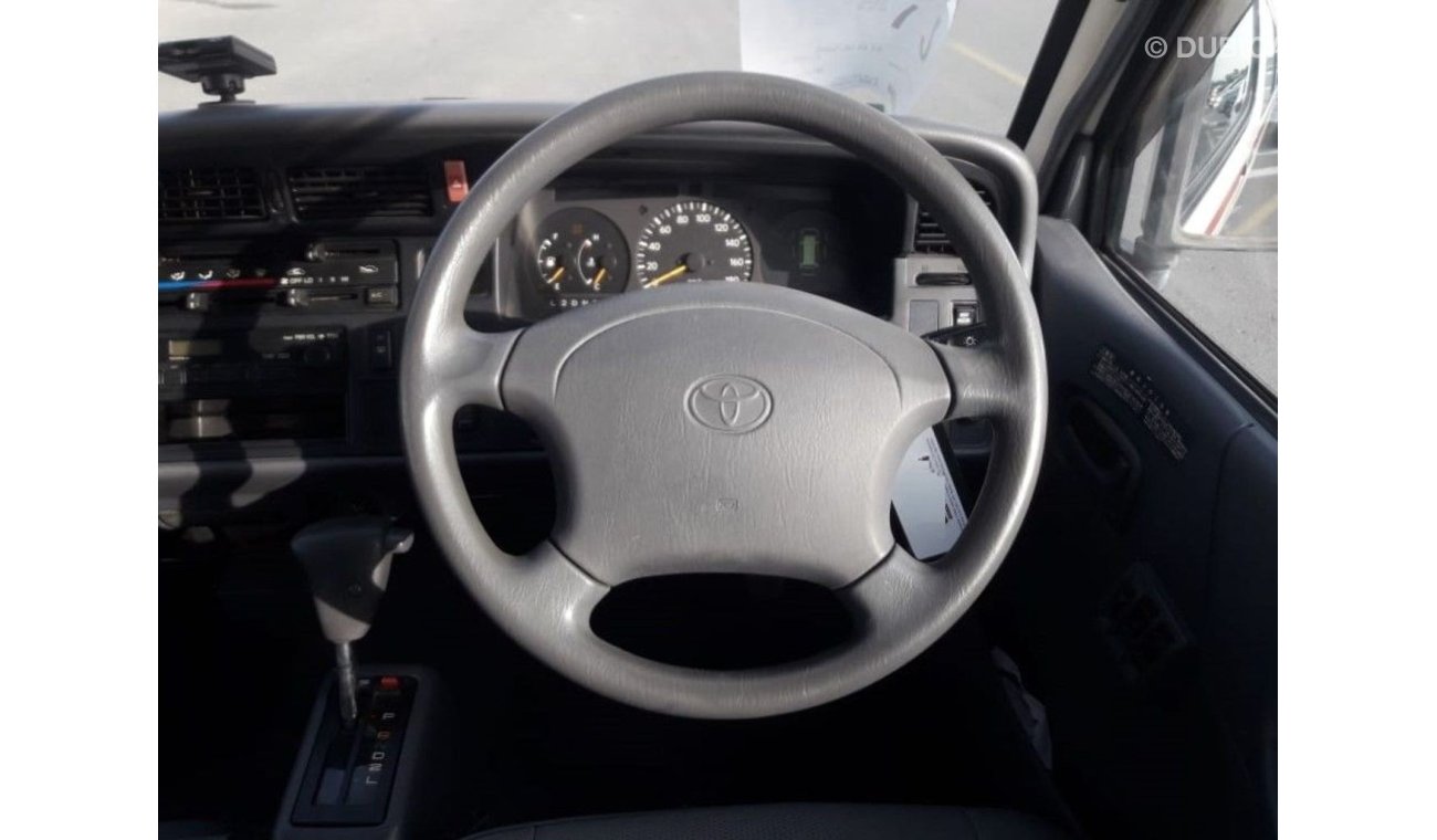 تويوتا هاياس Hiace RIGHT HAND DRIVE (Stock no PM 367 )