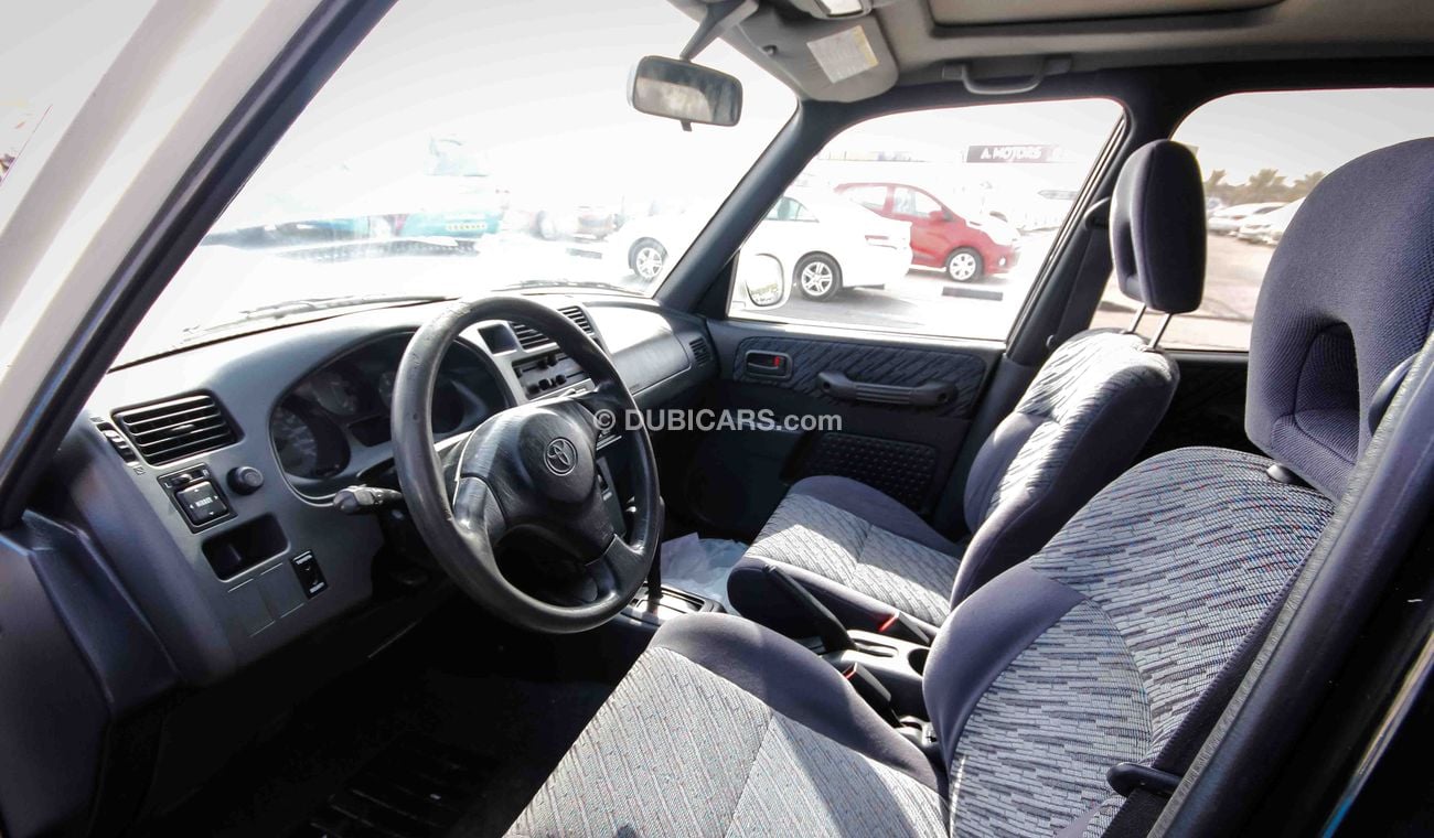 Toyota RAV4 left hand drive with sunroof