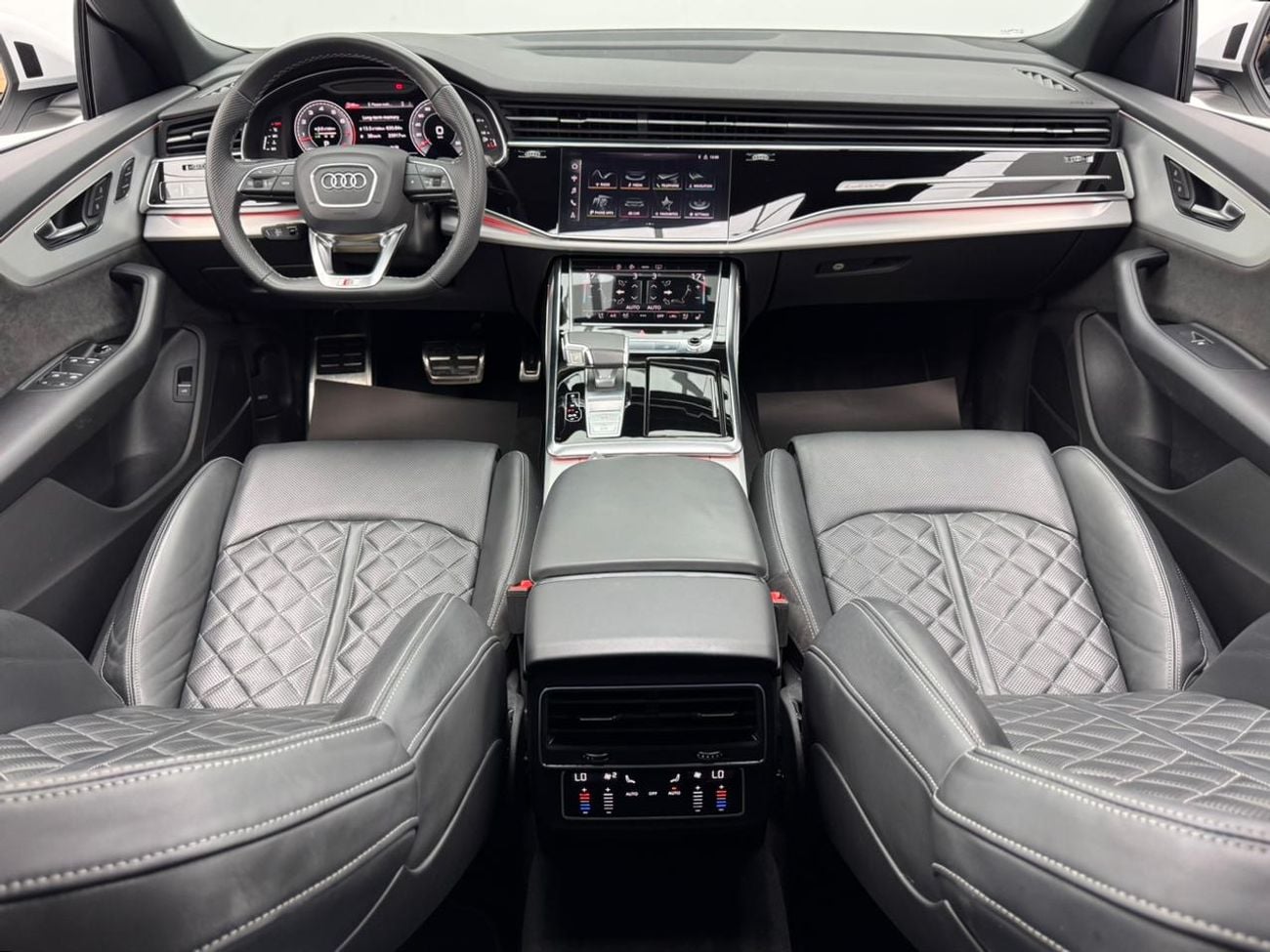 Audi Q8 55 TFSI 2022 Audi Q8 55TFSI Quattro S-line, 4/2027 Audi Warranty And Service Pack, Audi Service Hist