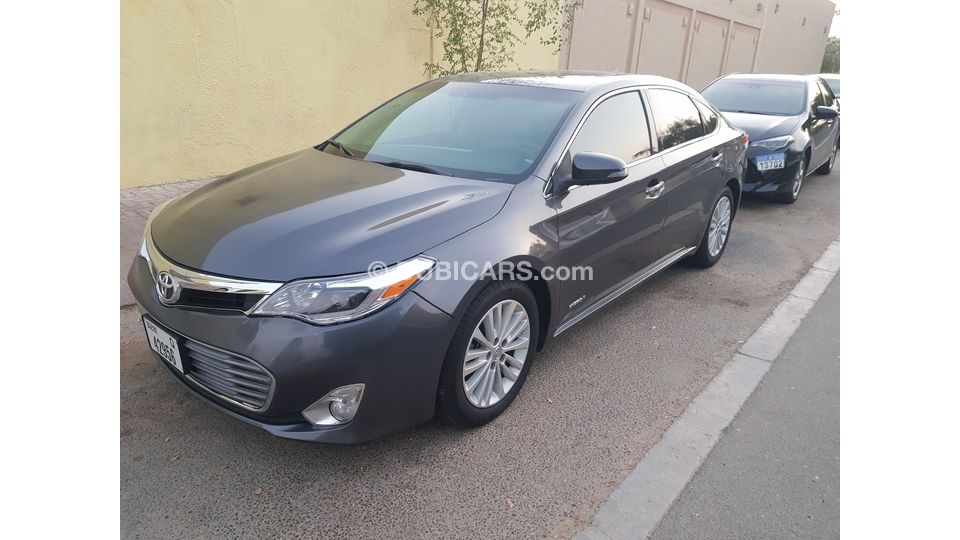 Used Toyota Avalon Hybrid limited 2015 for sale in Dubai 639865