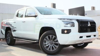 ميتسوبيشي L200 Mitsubishi L200 2.4L Petrol GLS DCAB 4WD 5MT Chrome Package MY-2025