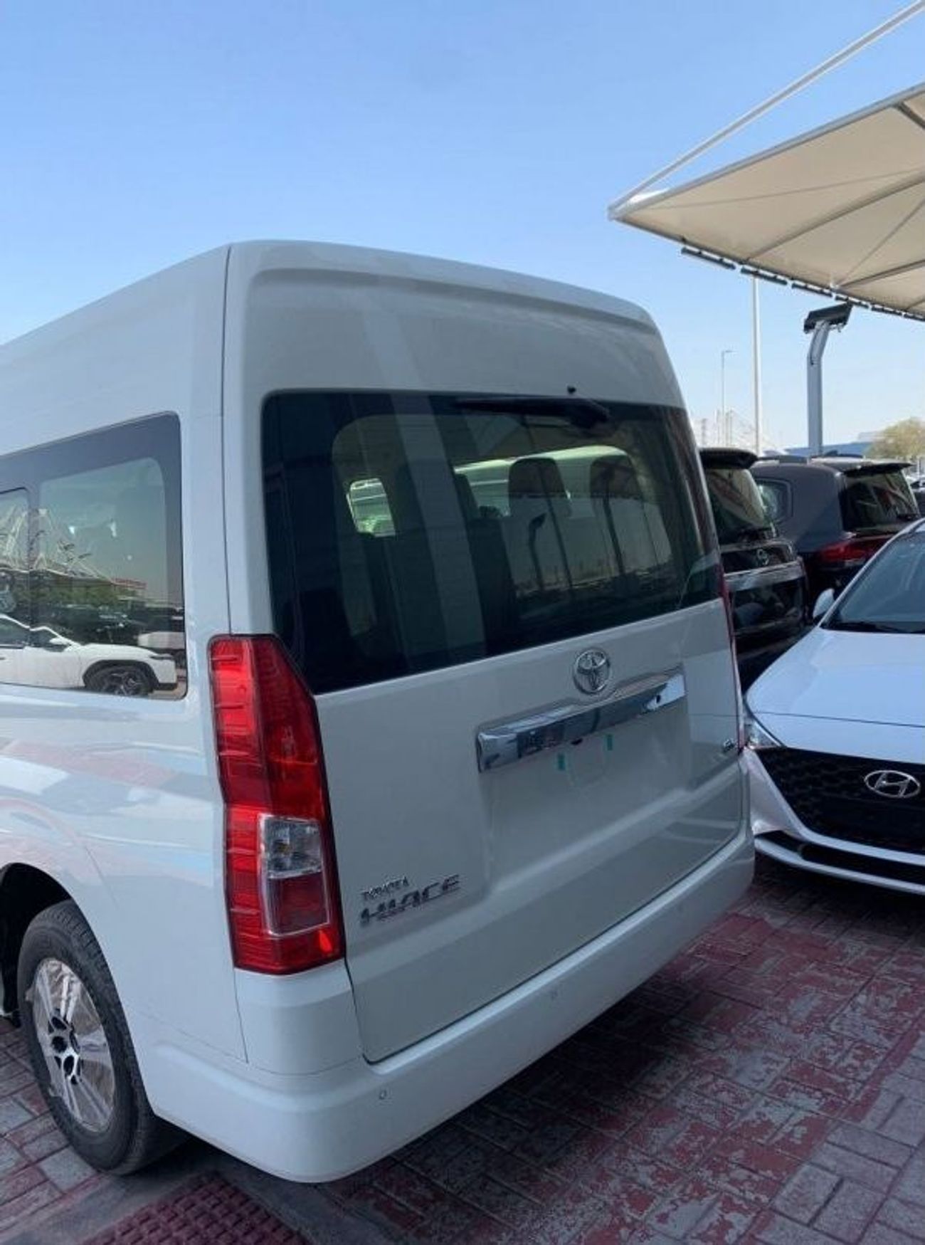 Toyota Hiace Toyota Hiace GL 2.8L MT Diesel Highroof new shape 2024