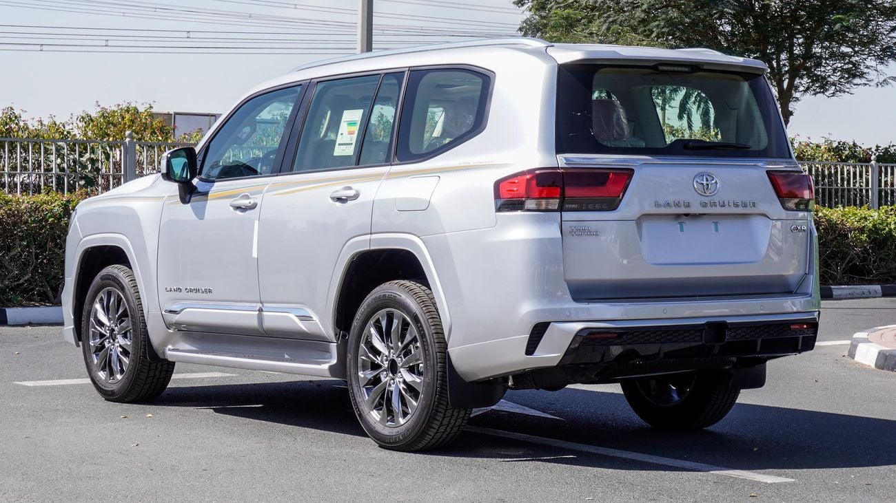 Toyota Land Cruiser GXR 3.5 L V6 Twin Turbo