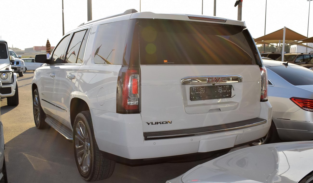 GMC Yukon Denali