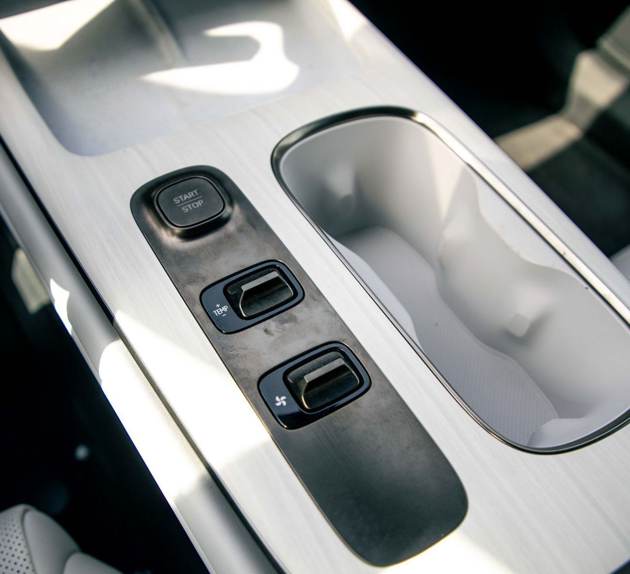 Xiaomi SU7 2024 XIAOMI SU7 PRO - Green inside Grey