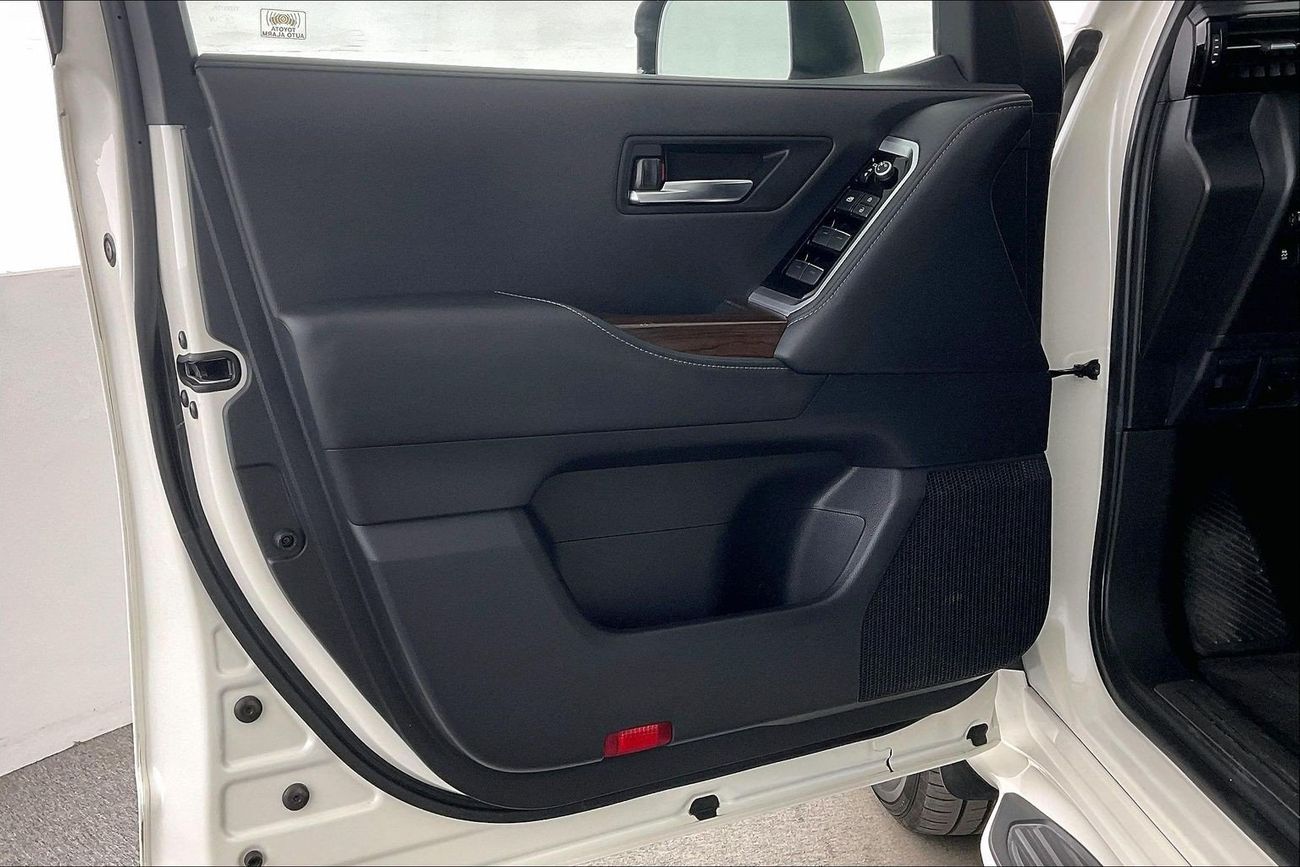 Toyota Land Cruiser GXR | Guaranteed Warranty | 0 Down Payment