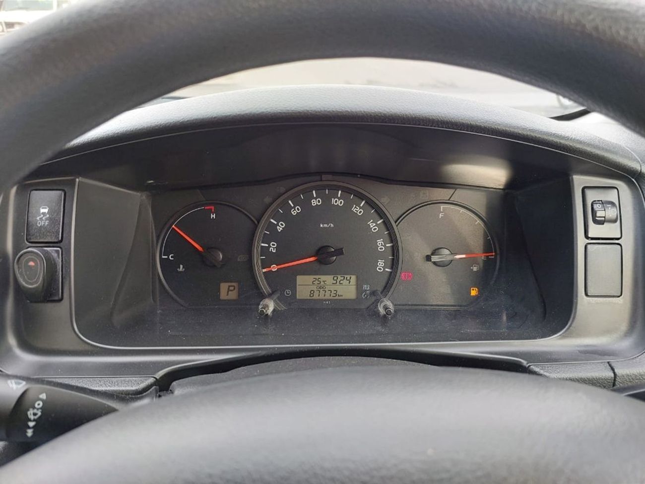 Toyota Hiace TOYOTA HIACE COMMUTER VAN RHD 2017 MODEL 2.7 L PETROL AUTOMATIC(PM81432)