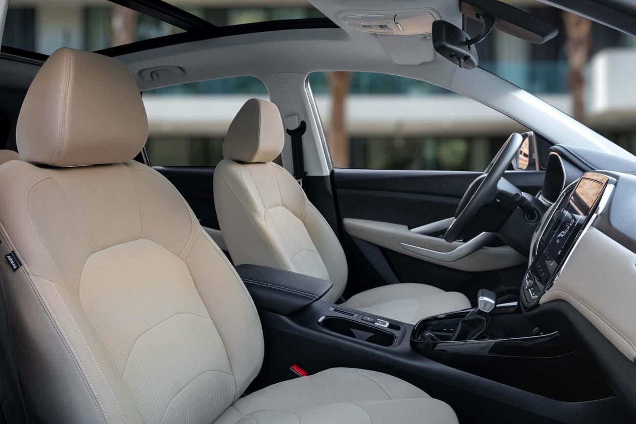 Chevrolet Captiva Captiva Premier | 1,371 P.M | 0% Downpayment | Captiva Premier | 7 Seats | Warranty