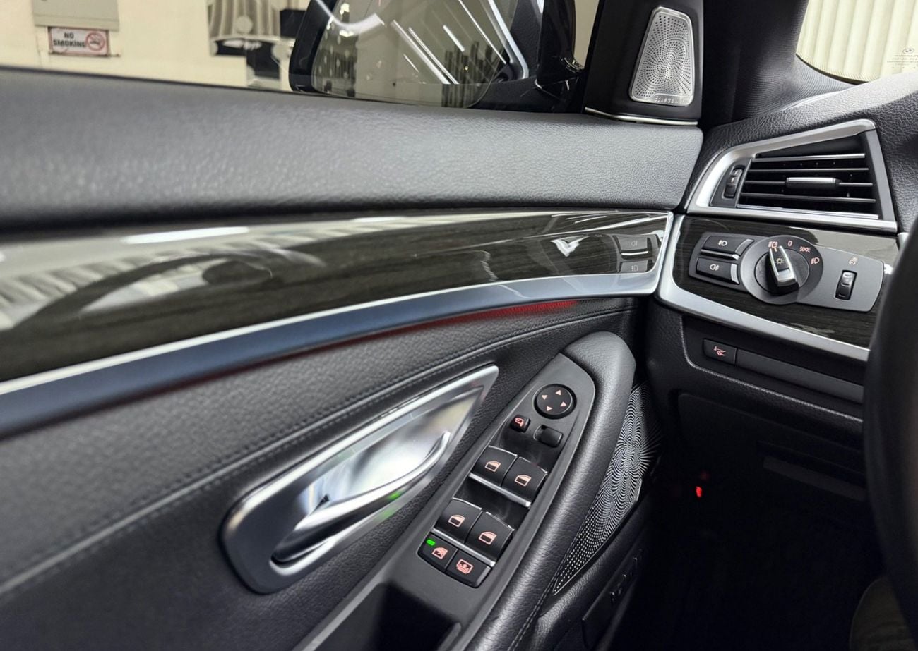 BMW M550i Original paint .. V8 .. Low Milegea .. Perfect Condition