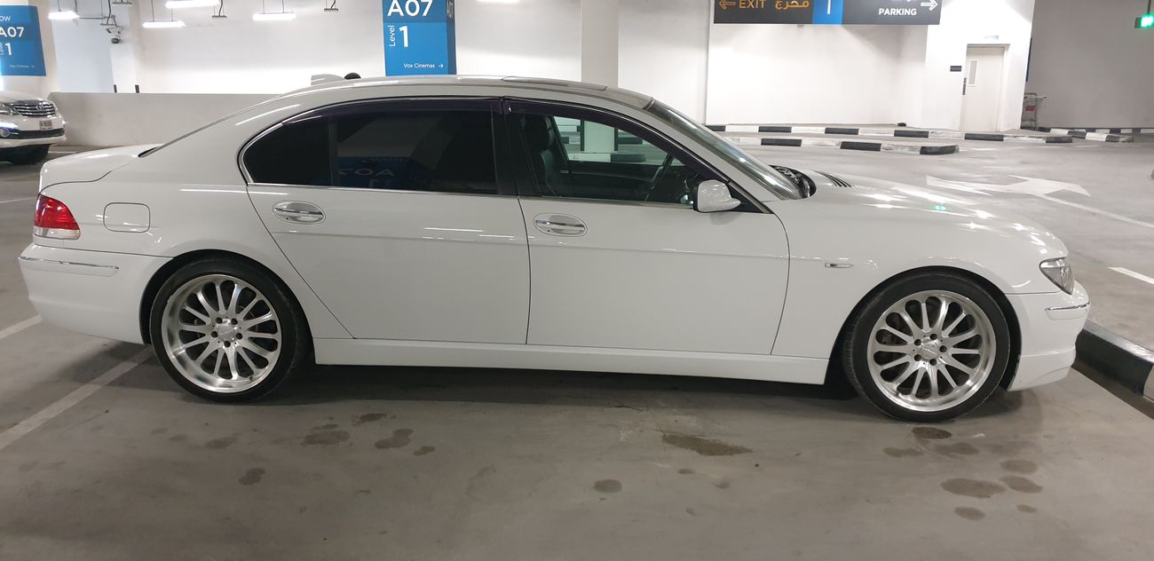 بي أم دبليو 750Li بي أم دبليو 750 أل اي