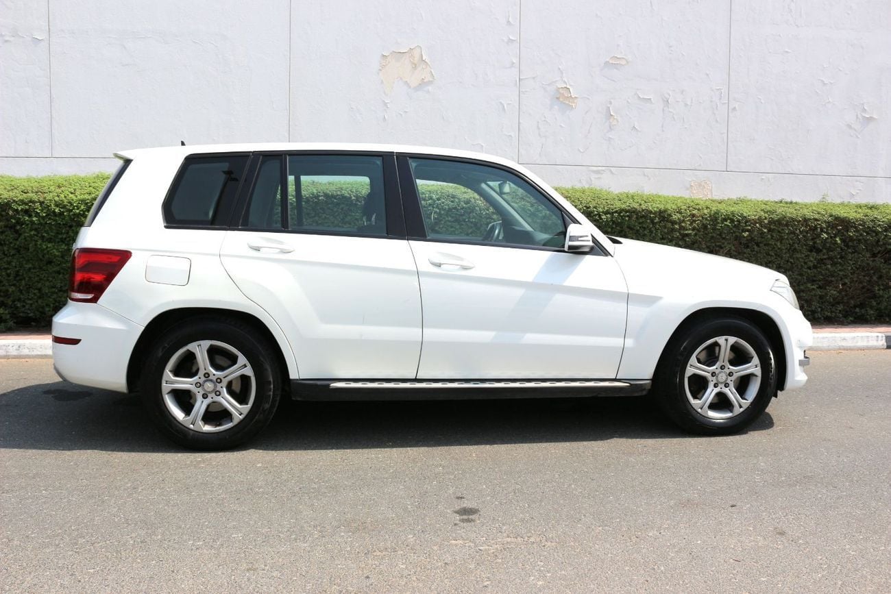Mercedes Benz GLK 250 Std 2.0L MERCEDES GLK250 MODEL 2014 GULF SPACE FULL AUTO