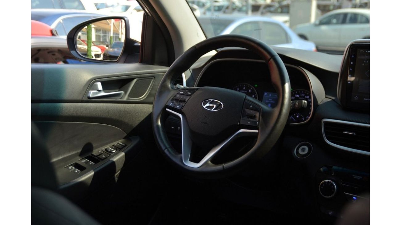 Hyundai Tucson HYUNDAI TUCSON WHITE-2019