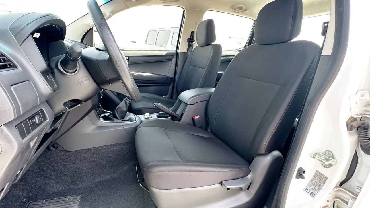 إيسوزو D ماكس ISUZU/D-MAX/2.5L DSL DC 4X4, PWR, Alloy Wheel, ABS, Remote ,MT