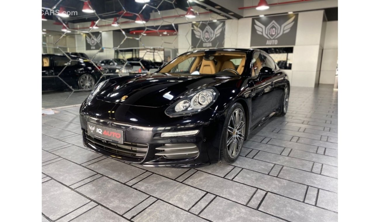 Porsche Panamera 4