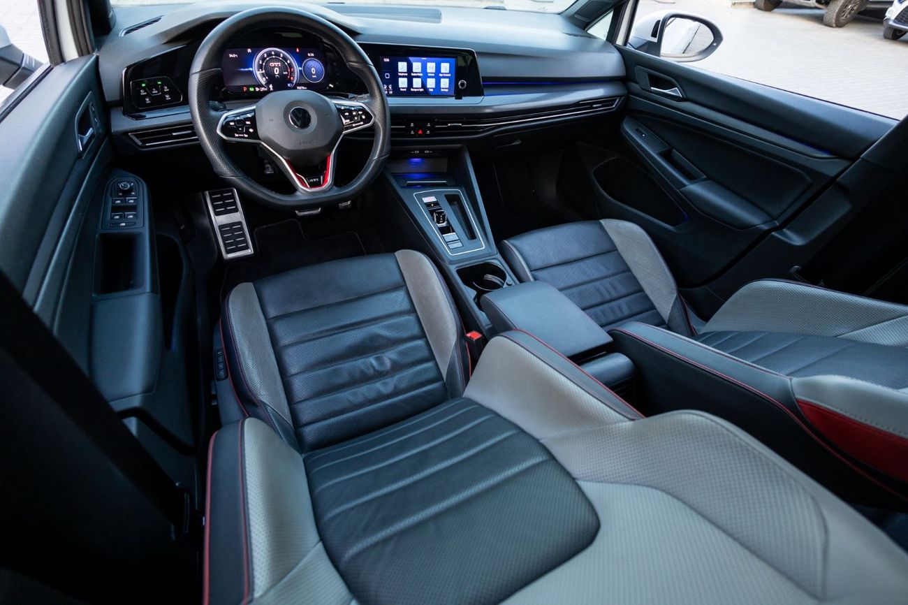 فولكس واجن جولف GTI Leather 2.0L