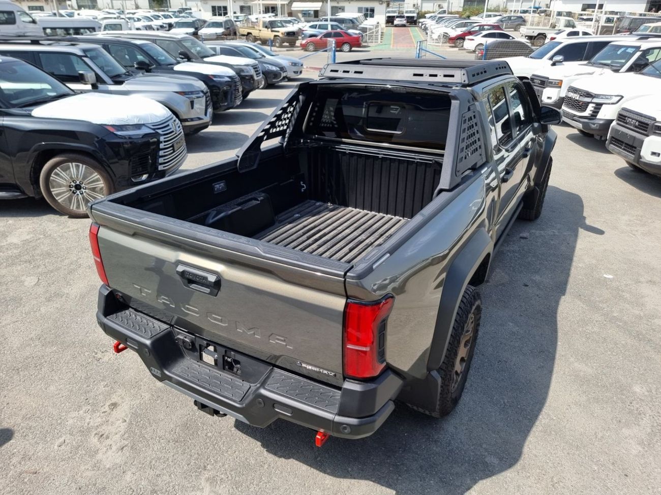 Toyota Tacoma TrailHunter Brand New * Export Price *