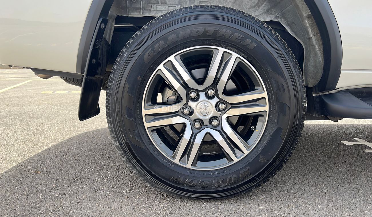Toyota Fortuner 2700