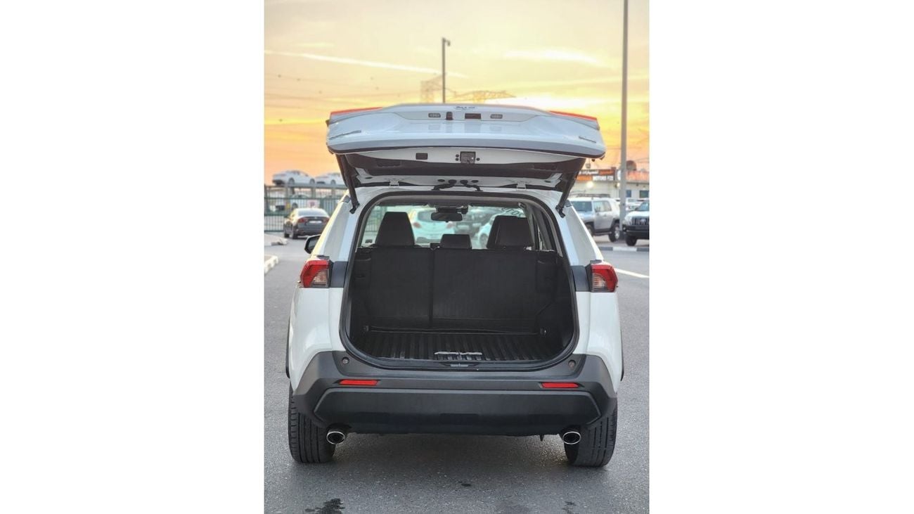 تويوتا راف ٤ Toyota Rav 4 XLE 2019