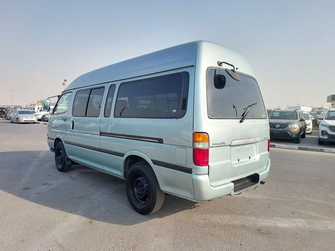 Toyota Hiace TOYOTA HIACE VAN RHD 2002 MODEL 2.4 L PETROL MANUAL(PM01410)