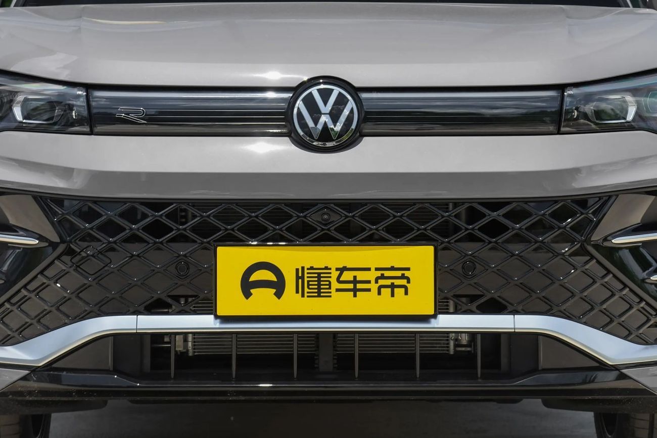 فولكس واجن تيجوان Pro 380TSI 4WD R-Line Premium Edition