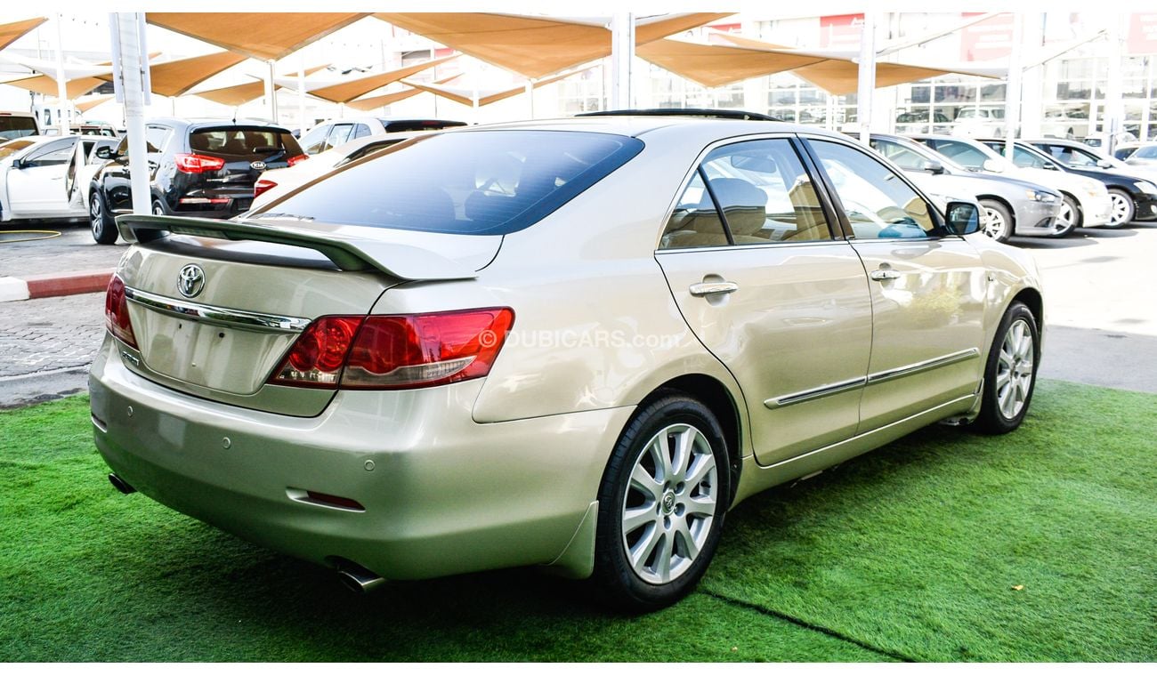 تويوتا أوريون خليجى- بدون حوادث- رقم واحد - بصمة - فتحة - شاشة - كاميرا - مثبت سرعة - رنجات - حساسات -خشب -جناح