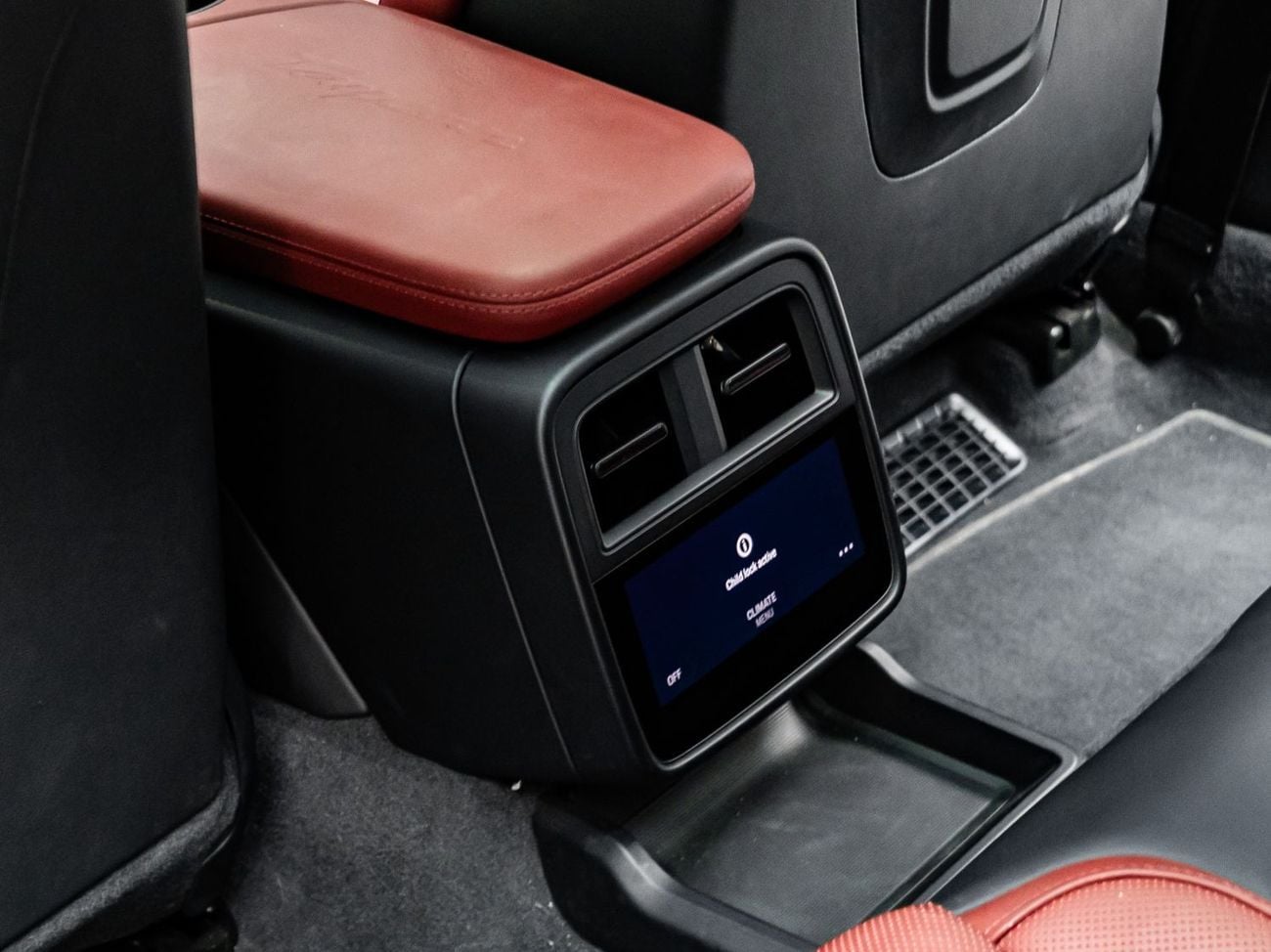 Porsche Taycan Base 2023 Porsche Taycan, September 2026 Porsche Warranty, Full Service History, Low KMs, GCC