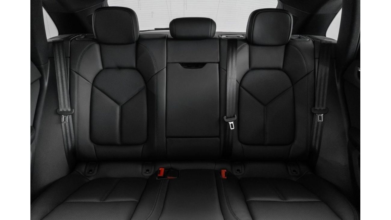 بورش ماكان 2024 Porsche Macan S / Sport Chrono Plus / Porsche Warranty