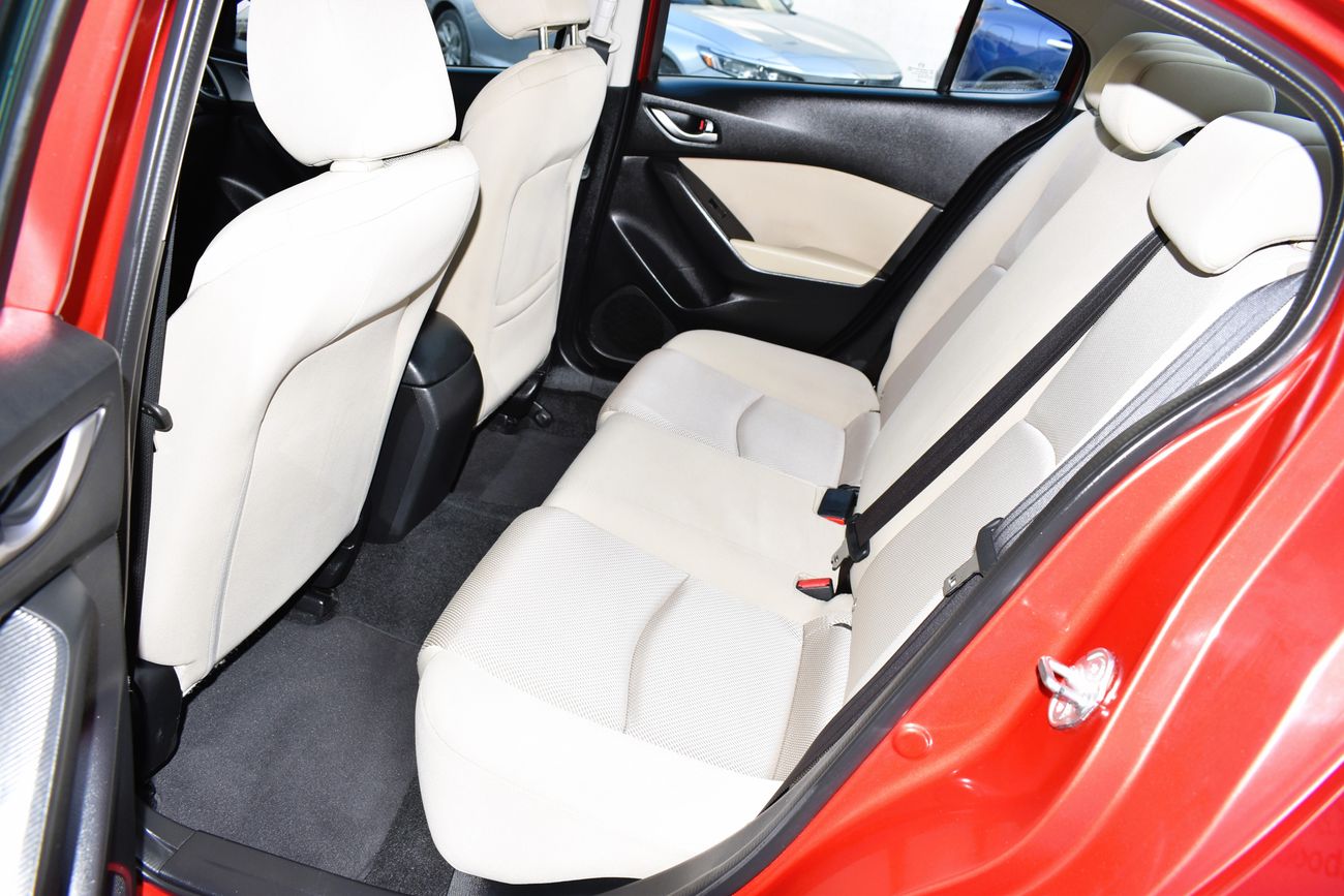 مازدا 3 AED 799 PM | 1.6L S GCC DEALER WARRANTY