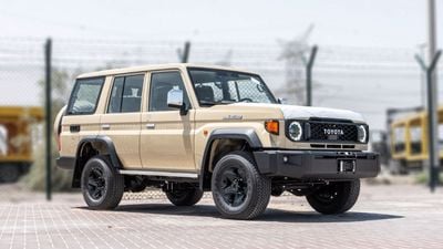 تويوتا لاند كروزر 70 HT VXR 2026 Toyota Land Cruiser LC76 4.0L AT Petrol (Mid Option) Beige