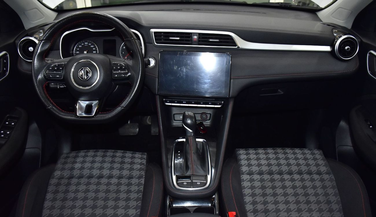 MG ZS COM EXCELLENT DEAL for our MG ZS ( 2025 Model ) in Silver Color GCC Specs