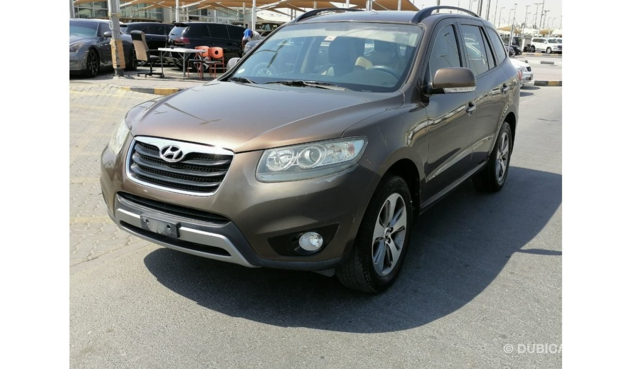 Hyundai Santa Fe Hyundai Santa Fe model 2012