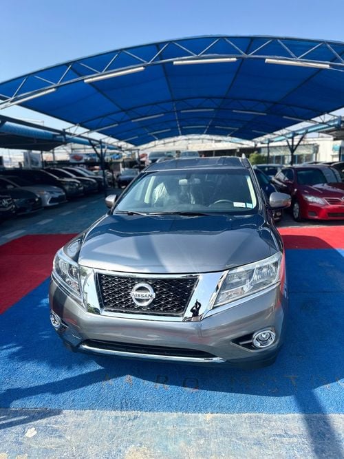 Nissan Pathfinder SV 3.5L (260 HP) 4WD
