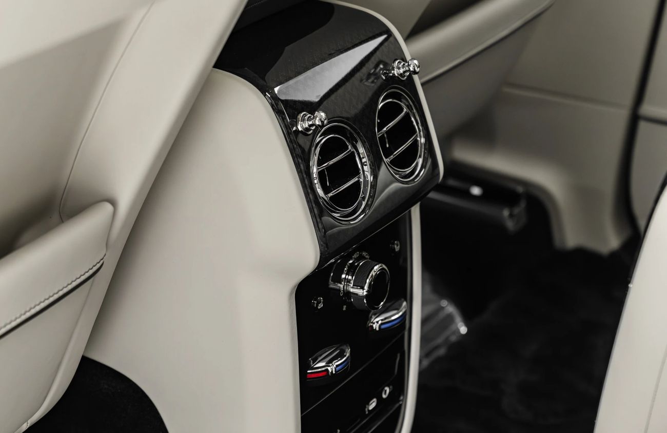 رولز رويس كولينان 6.75L V12 Twin-Turbocharged Engine | Warranty