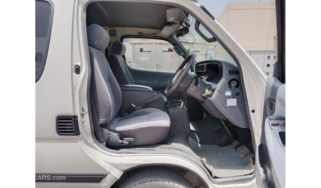 تويوتا هاياس TOYOTA HIACE VAN RIGHT HAND DRIVE (PM1371)