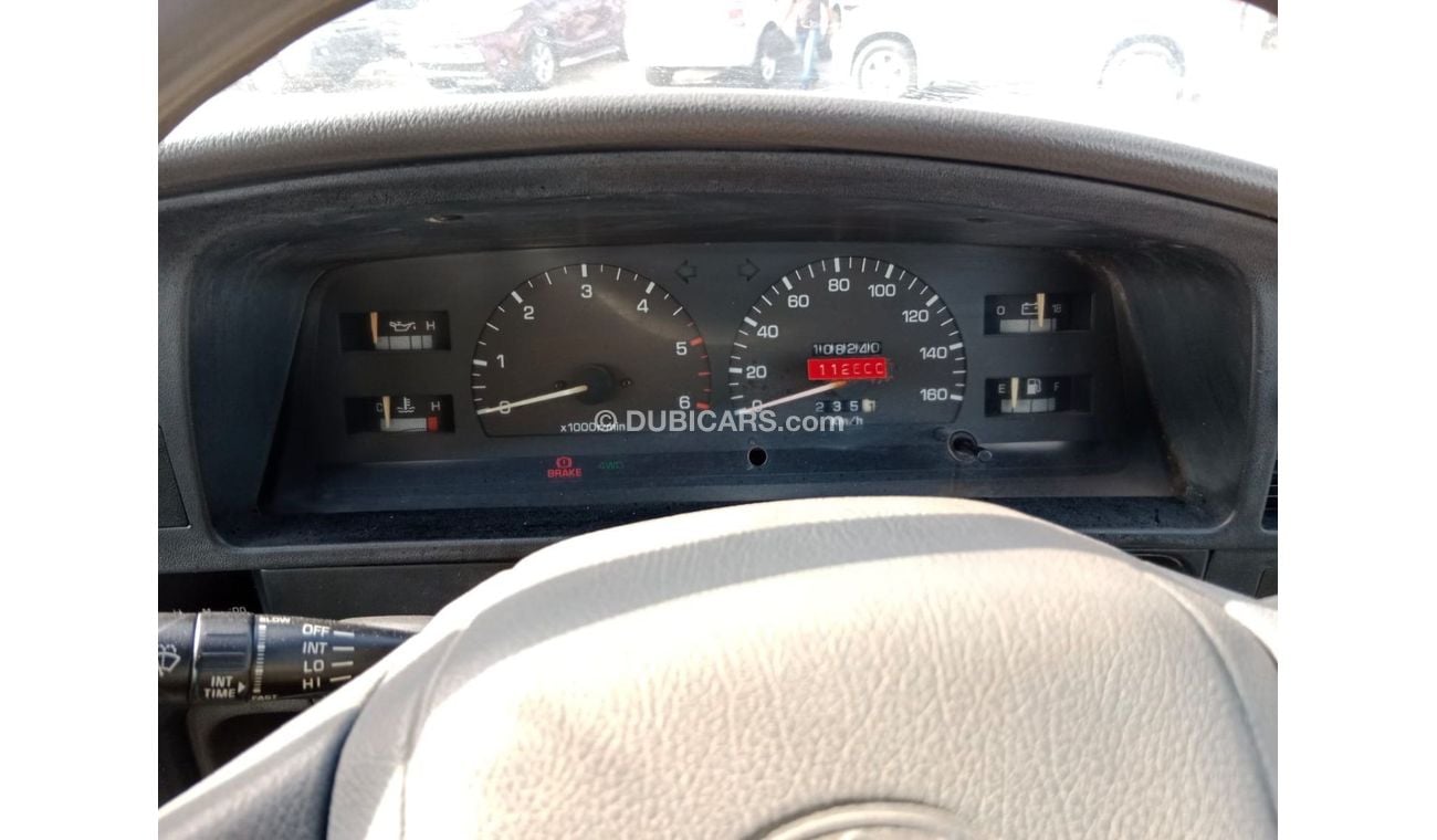 Toyota Hilux TOYOTA HILUX PICK UP RIGHT HAND DRIVE (PM1367)