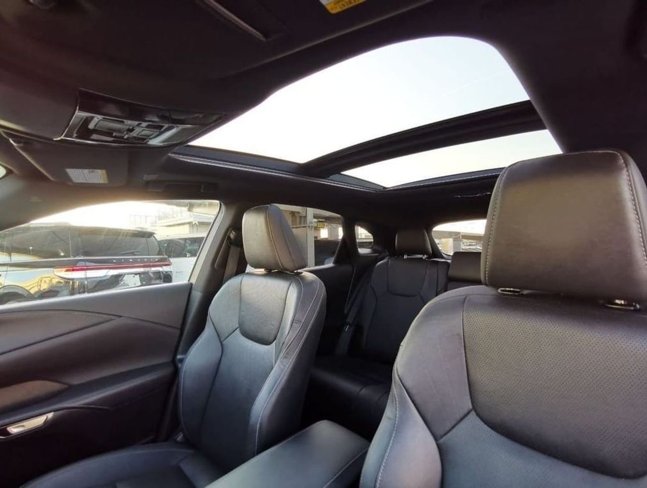 Lexus RX350h Hybrid Base 2.5L Lexus RX350h Hybrid - 2023 - Silver