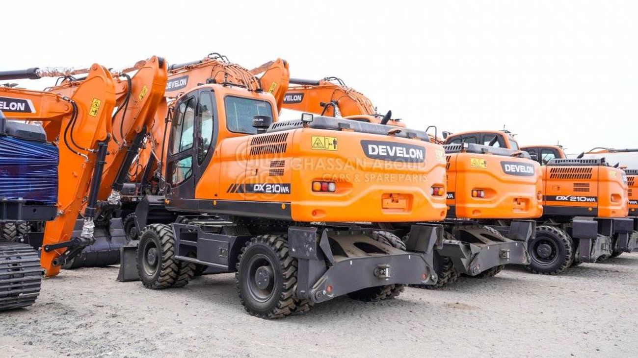 Develon DX210WA Wheel Excavator MY2025