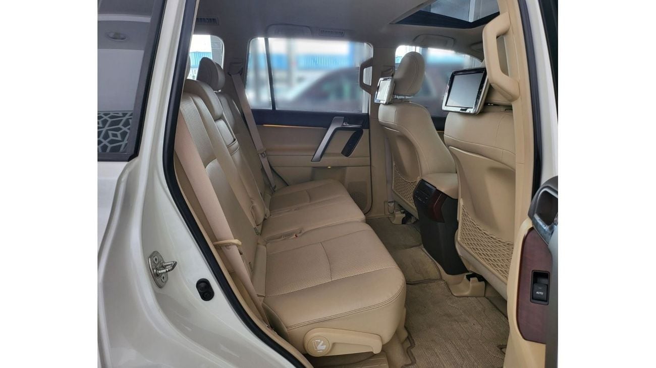 Toyota Prado 4.0L-6CYL-VXR-Full Option Excellent Condition  GCC Spec