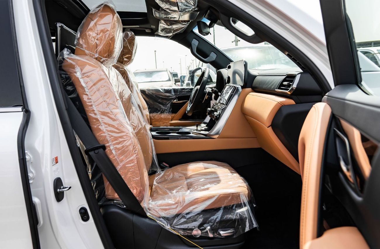 لكزس LX 700h 2025 Lexus LX700h Signature 3.5L AT Hybrid (White-Tan) 7 Seats