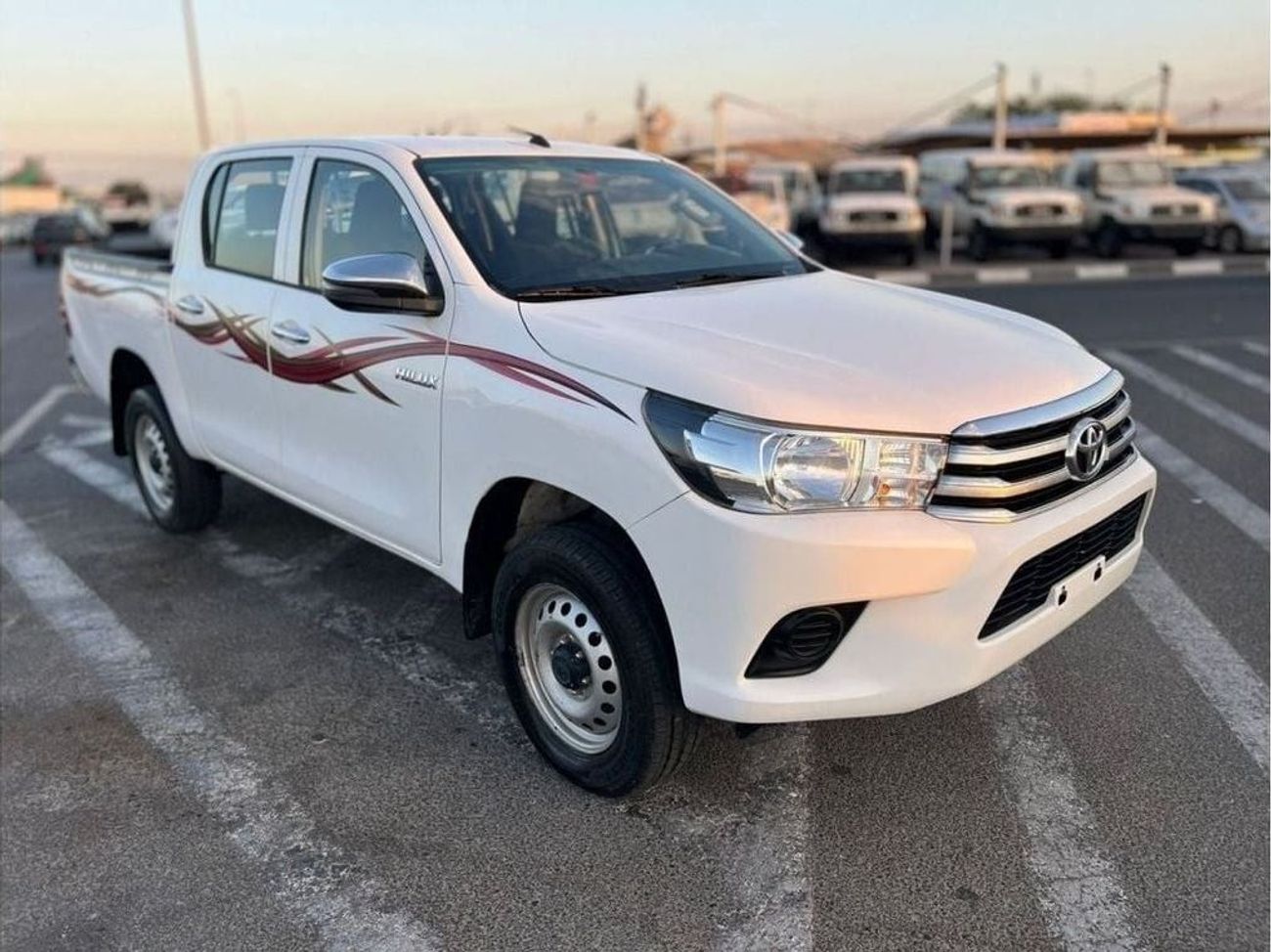 تويوتا هيلوكس 2021 TOYOTA HILUX 2.4L V4  Gcc*DIESEL* MANUAL TRANSMISSION  +POWER WINDOW + 4X4  - DOUBLE CABIN