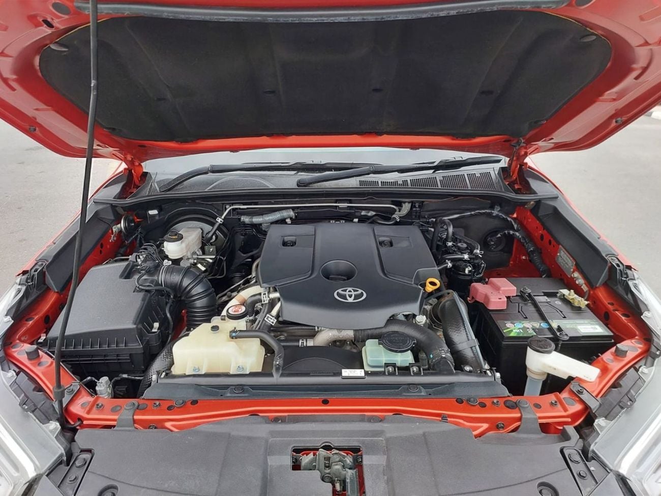 Toyota Hilux TOYOTA HILUX PICKUP RHD 2022 MODEL 2.8 L DIESEL AUTOMATIC(PM18048)