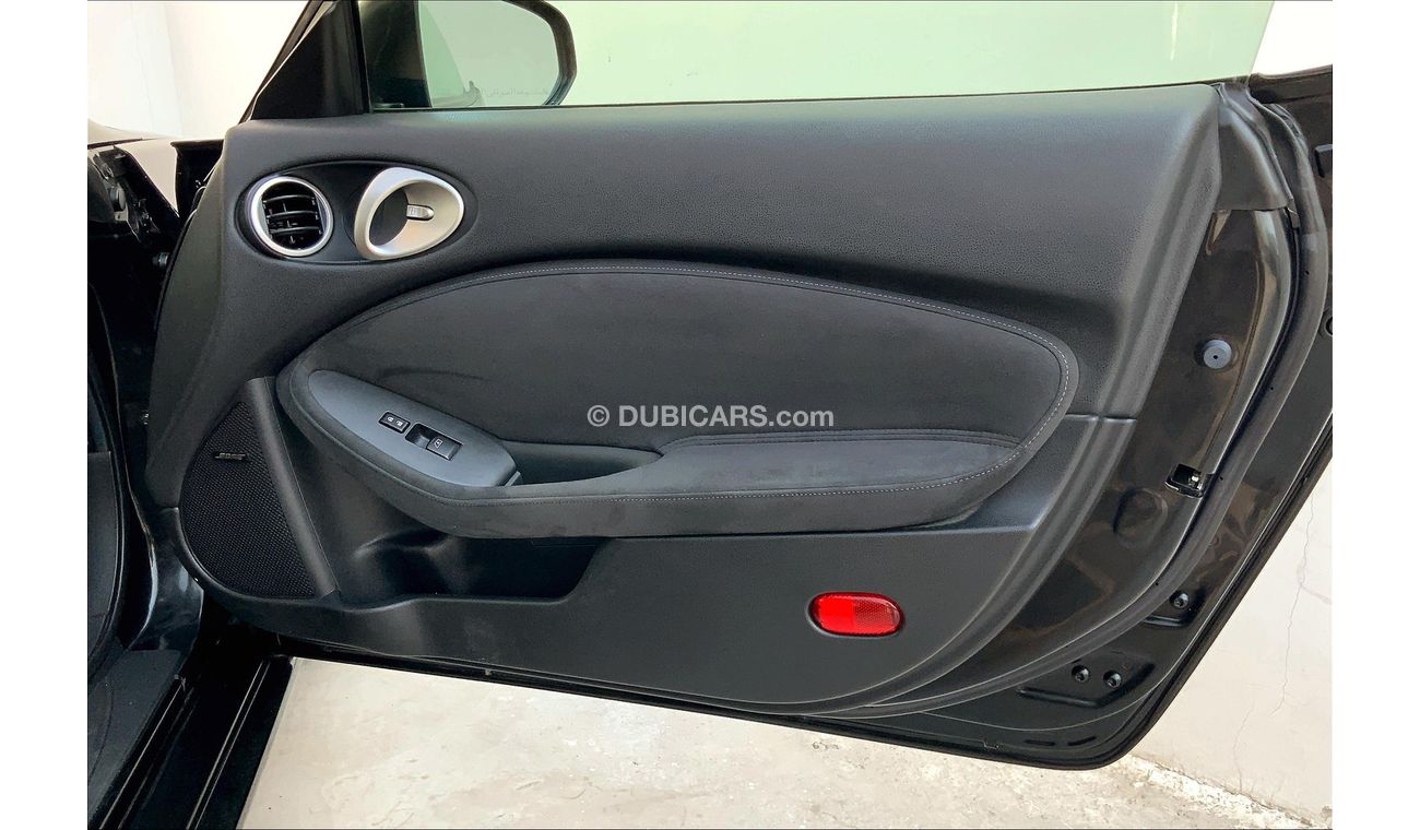 نيسان 370Z Standard